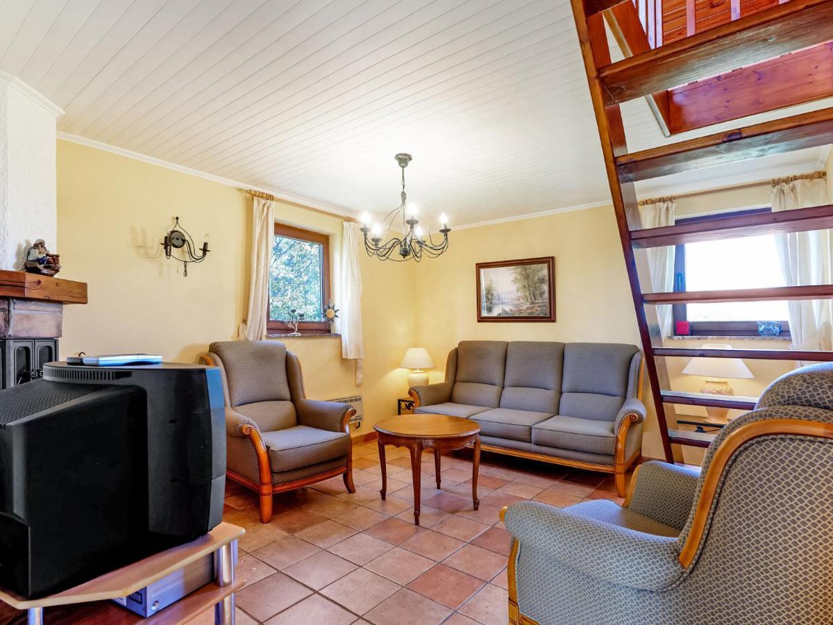 Amazing Holiday Home In Porcheresse Daverdisse With Terrace Exterior foto