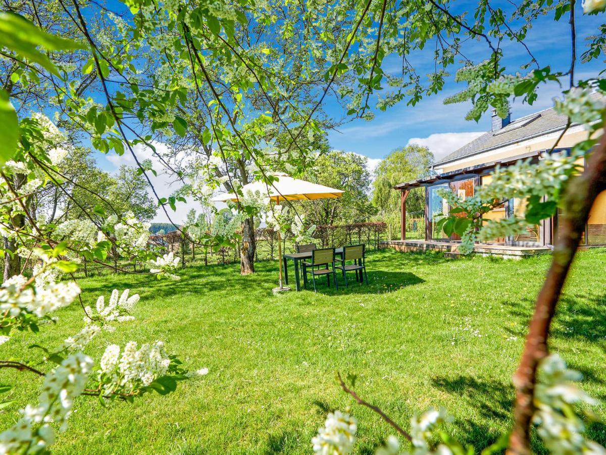 Amazing Holiday Home In Porcheresse Daverdisse With Terrace Exterior foto